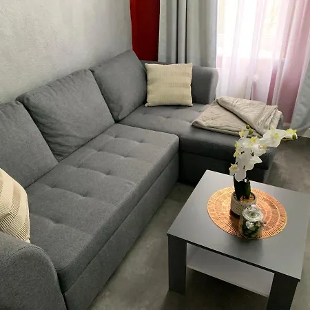 Exklusive Stadtwohnung Am Elbradweg: Best-Preis-Fewo Rathausblick 1 Fuer Max. 3 Pers. Inkl. Wlan, Prime Video & Self Check-In Wittenberge Extérieur photo
