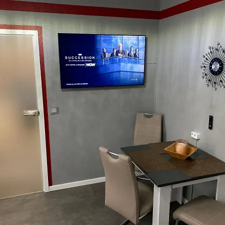 Exklusive Stadtwohnung Am Elbradweg: Best-Preis-Fewo Rathausblick 1 Fuer Max. 3 Pers. Inkl. Wlan, Prime Video & Self Check-In Wittenberge Extérieur photo