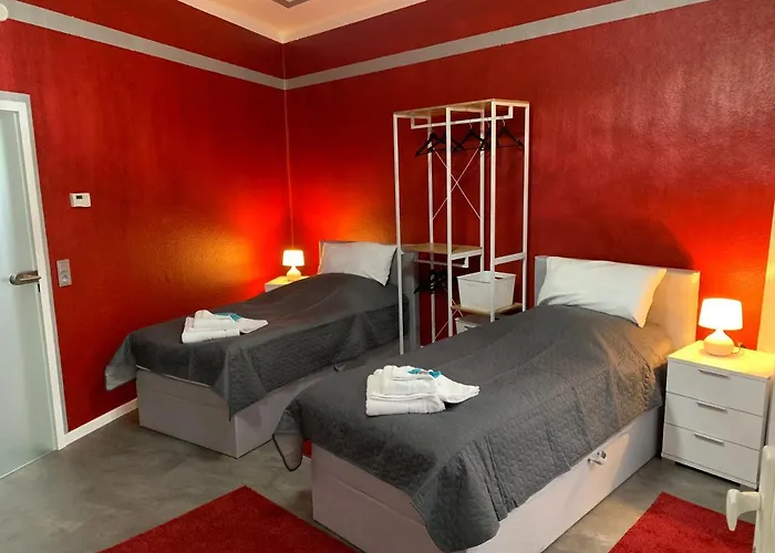 Exklusive Stadtwohnung Am Elbradweg: Best-Preis-Fewo Rathausblick 1 Fuer Max. 3 Pers. Inkl. Wlan, Prime Video & Self Check-In