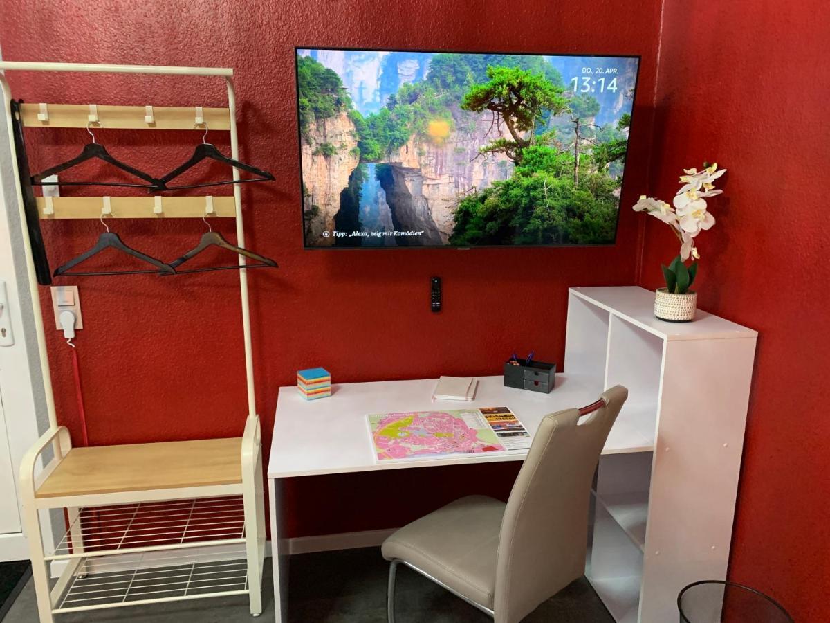 Exklusive Stadtwohnung Am Elbradweg: Best-preis-fewo Rathausblick 1 Fuer Max. 3 Pers. Inkl. Wlan, Prime Video & Self Check-in